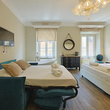 Art House Suites56 Via Del Babuino 56 Guest house